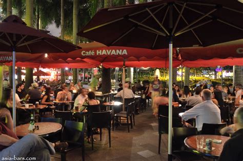 Cafe havana - We offer a unique, fun and a relaxed service oriented ambience. Quite a few of our customers make a little detour every day to enjoy our coffee and traditional cuban plates. Our menu includes sandwiches, soups/stews, authentic caribbean cuisine and sweet temptations such as pastelitos de guayaba (Guava pastries), cuban cheesecake or crema catalana.
